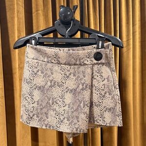 Zara Suede Basic Snake Print Skort/ skirt XS side zipper